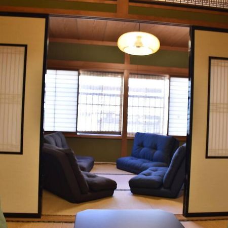 تاكاياما Cheaper For 6Th & 7Th Guest 市街地中心部 一棟貸しの宿 Guest House Don'S Home المظهر الخارجي الصورة